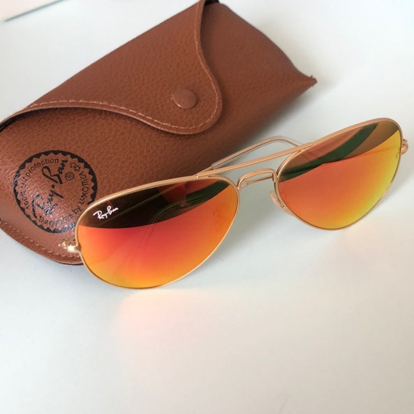 [Sold] Mirrored Ray Ban Aviator Sunglasses - Picture 1 of 6